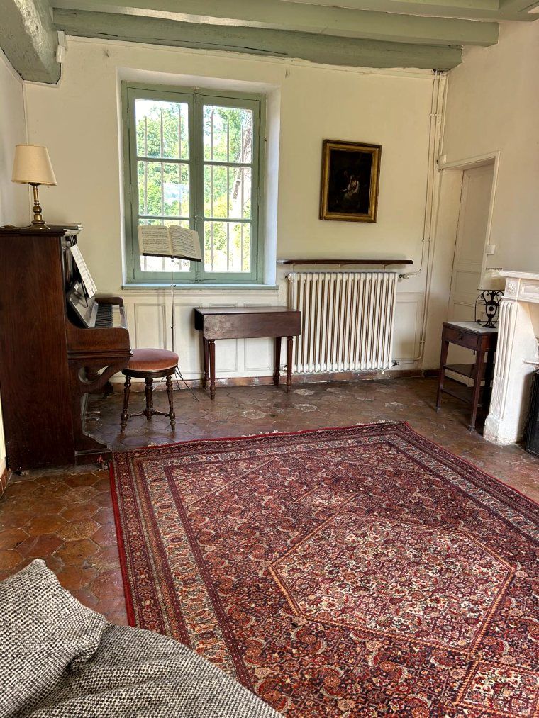 Le salon de musique, une partition ouverte sur le pupitre